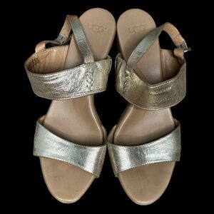 Ugg Elena Gold Sandal Wedges Size 8